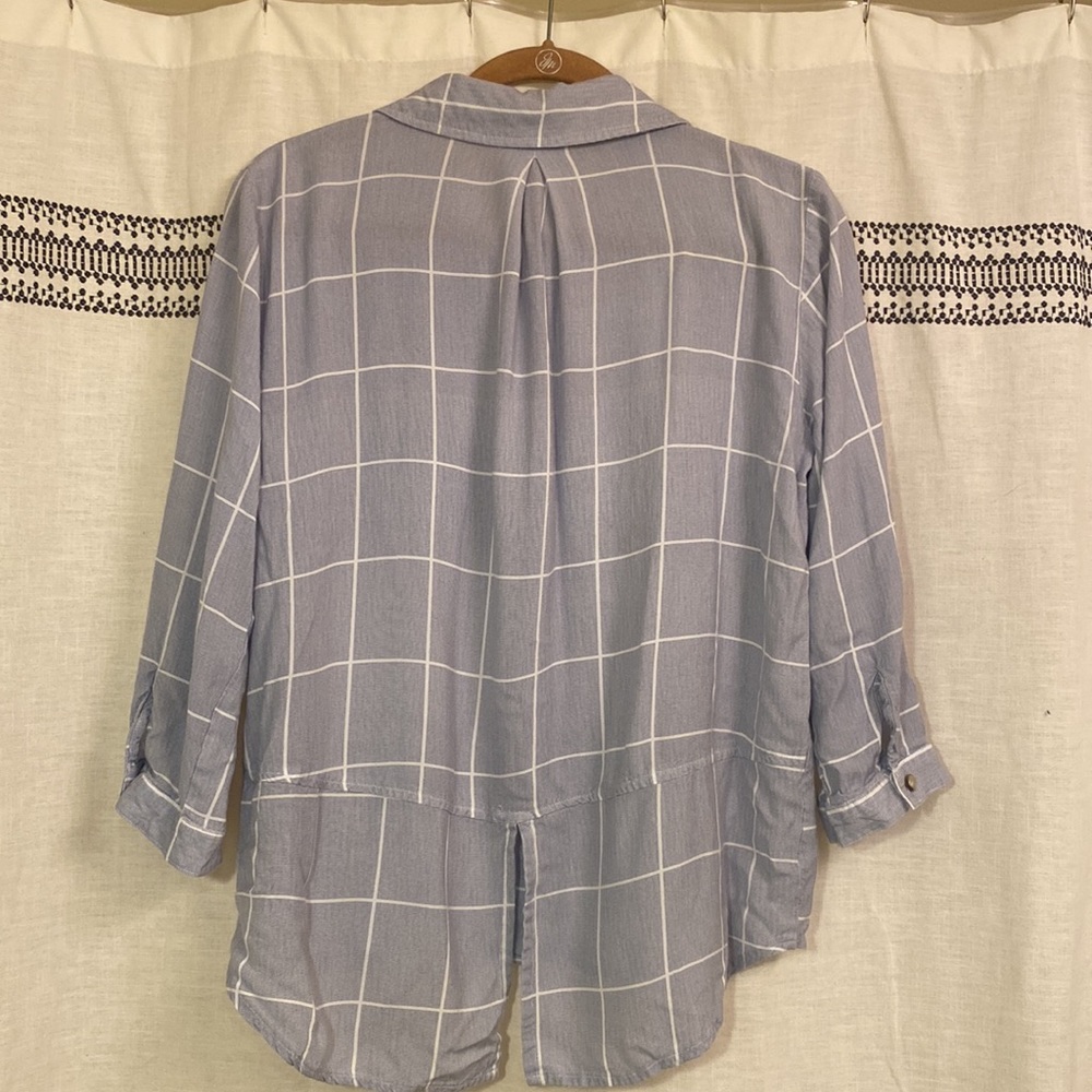 Sim & Sam Slit Back Button Up - Picture 6 of 6
